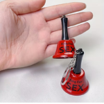 Llavero Campana Metálica Divertida "Ring For…" Accesorio Original y de Colección