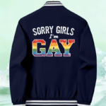 Chaqueta Bomber Universitaria Azul Marino con Estampado Orgullo Gay Sorry Girls Im Gay