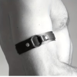 Ligas de Brazo en Cuero con Argolla Metálica Ajustable para Hombre