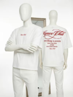 Camiseta Oversize Blanca Stynvo Club Con Estampado Rojo - Imagen 2